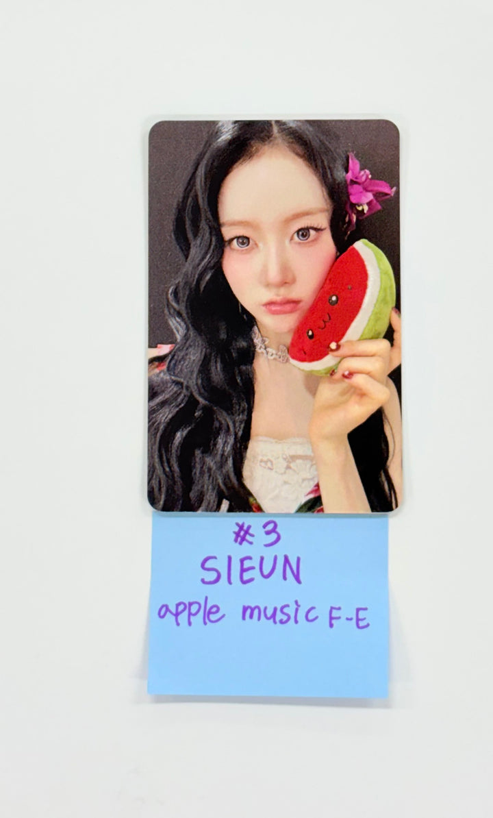 STAYC "I WANT IT" - Apple Music Fansign Event Photocard R2 [25.9.17]
