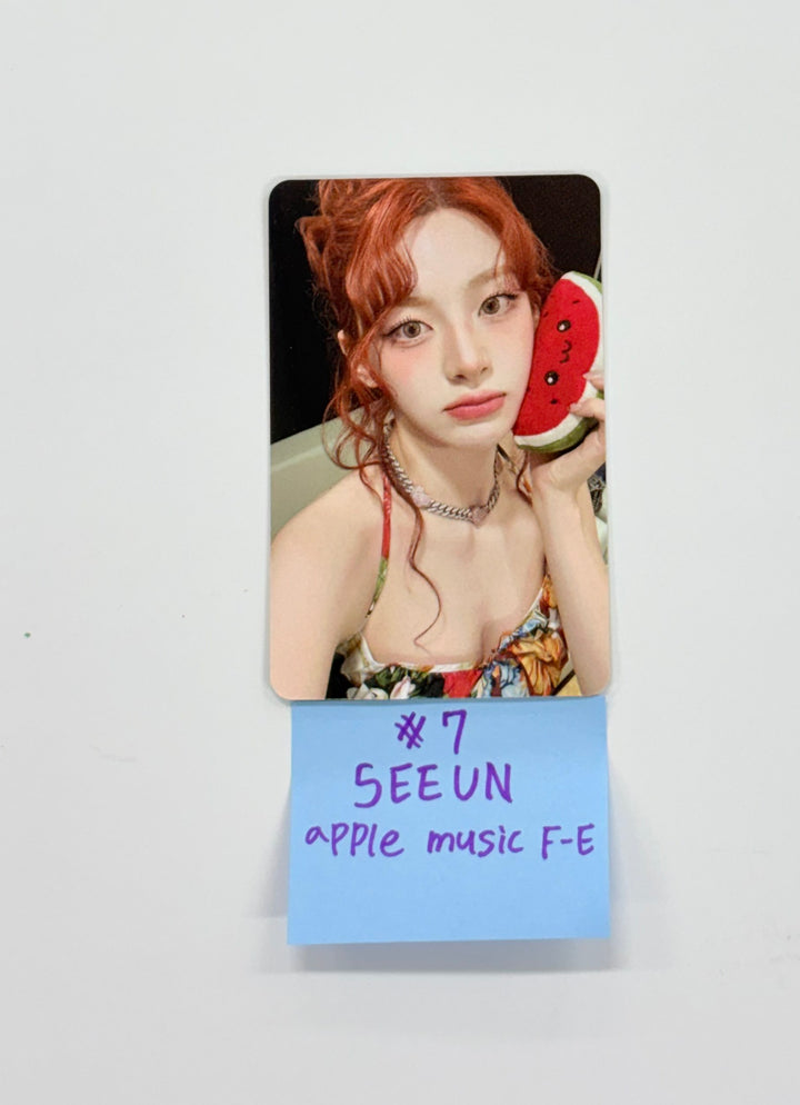 STAYC "I WANT IT" - Apple Music Fansign Event Photocard R2 [25.9.17]