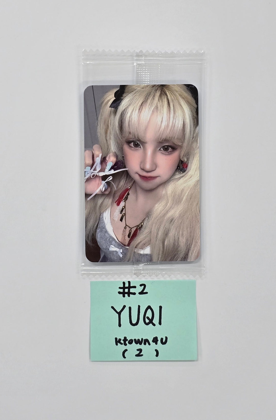 YUQI (of I-dle) "Motivation" - Ktown4U Special Gift Event Photocard [25.9.18]