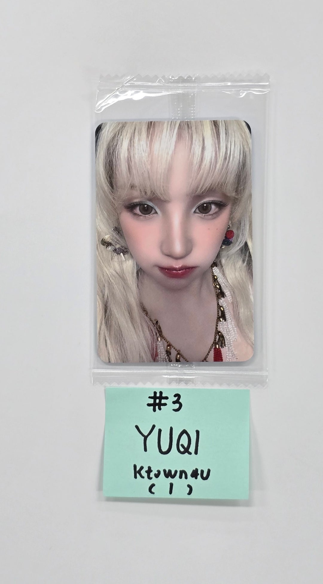 YUQI (of I-dle) "Motivation" - Ktown4U Special Gift Event Photocard [25.9.18]