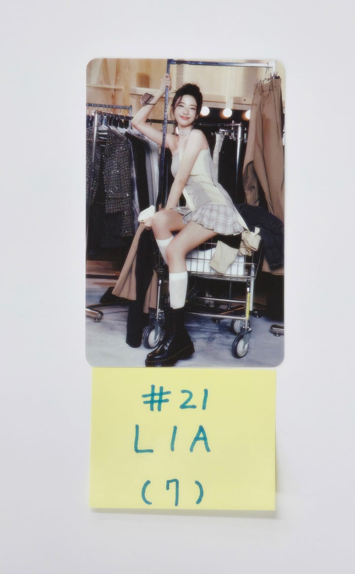 ITZY "ON AIR" - ITZY x TWINZY Pop-Up Store Trading Photocard  [25.9.19]