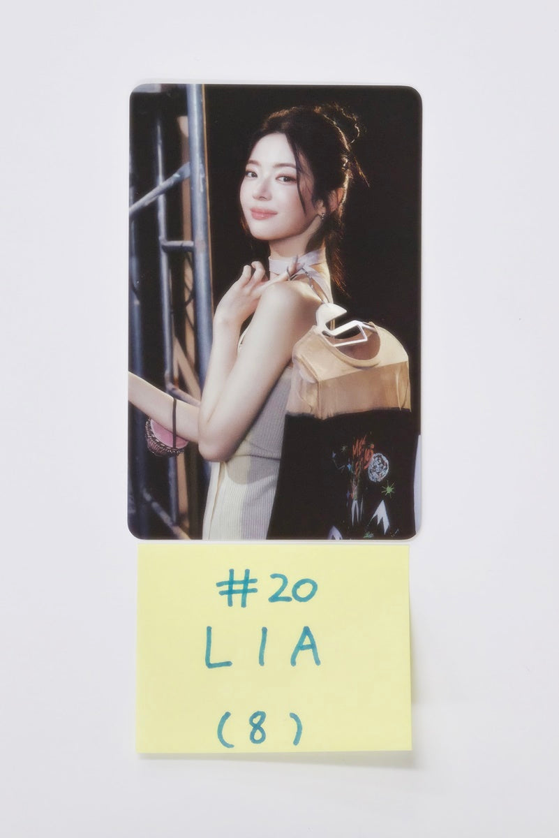 ITZY "ON AIR" - ITZY x TWINZY Pop-Up Store Trading Photocard  [25.9.19]