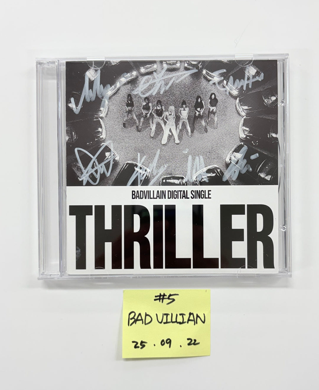 WENDY (of Red velvet) "Cerulean Verge", YUQI (of I-die) "Motivation", BADVILLAIN "THRILLER" - Hand Authgraphed (Signed) Promo Album  [25.9.22]