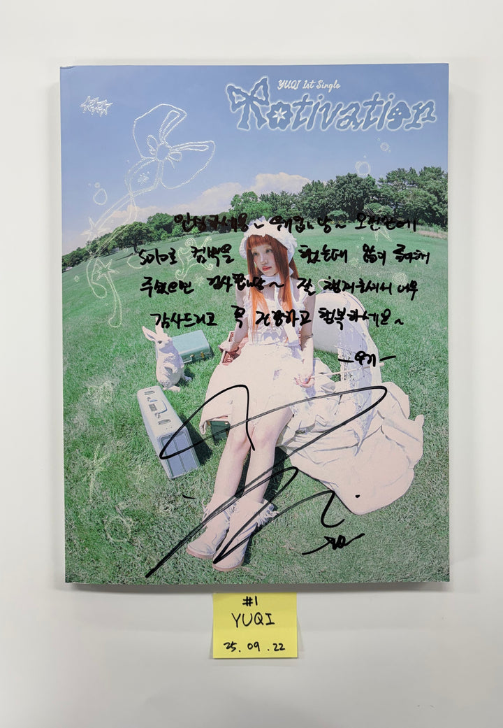 WENDY (of Red velvet) "Cerulean Verge", YUQI (of I-die) "Motivation", BADVILLAIN "THRILLER" - Hand Authgraphed (Signed) Promo Album  [25.9.22]