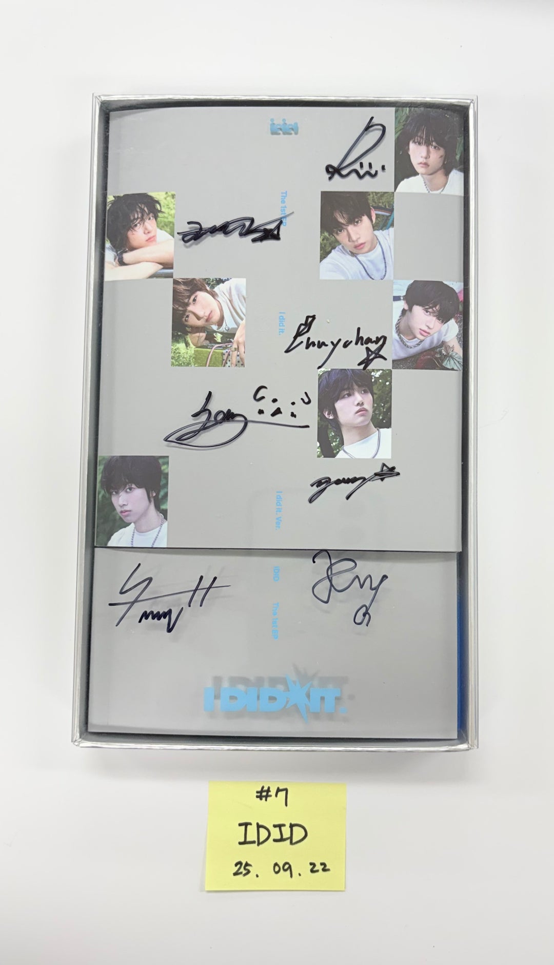 ZEROBASEONE "Never Say Never",  ALL(H)OURS "VCF", IDID "I did it", CLOSE YOUR EYES "Snowy Summer" -  Hand Authgraphed (Signed)Promo Album [25.9.22]