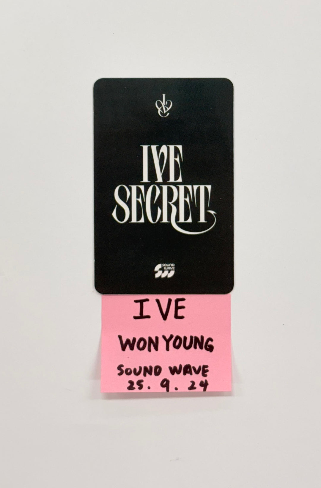 WONYOUNG (of IVE) "IVE SECRET" - Soundwave Fansign Event Winner Photocard [25.9.24]