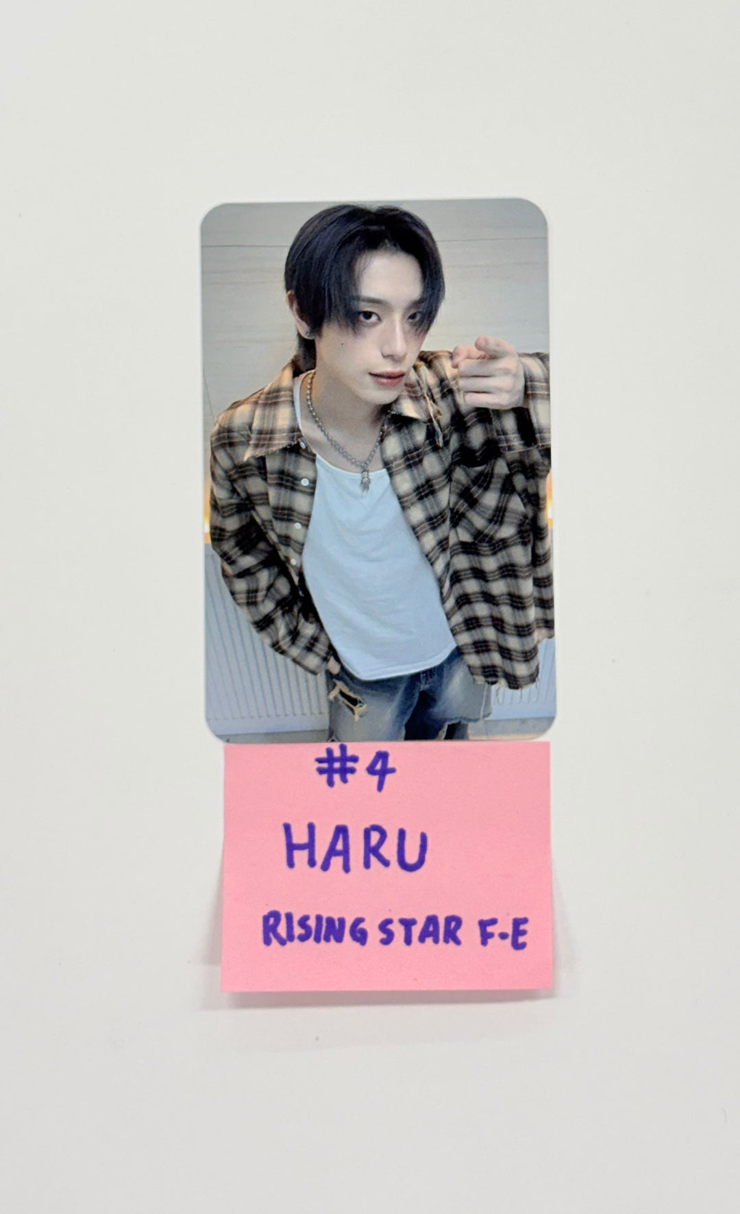 XLOV "I ONE" - Rising Star Fansign Event Photocard [25.9.24]