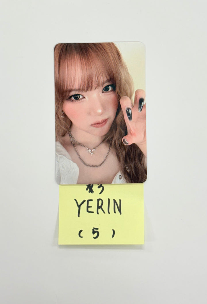 Yerin (of Gfriend) "Awake" - Official Photocard (Platform ver.) [25.9.25]