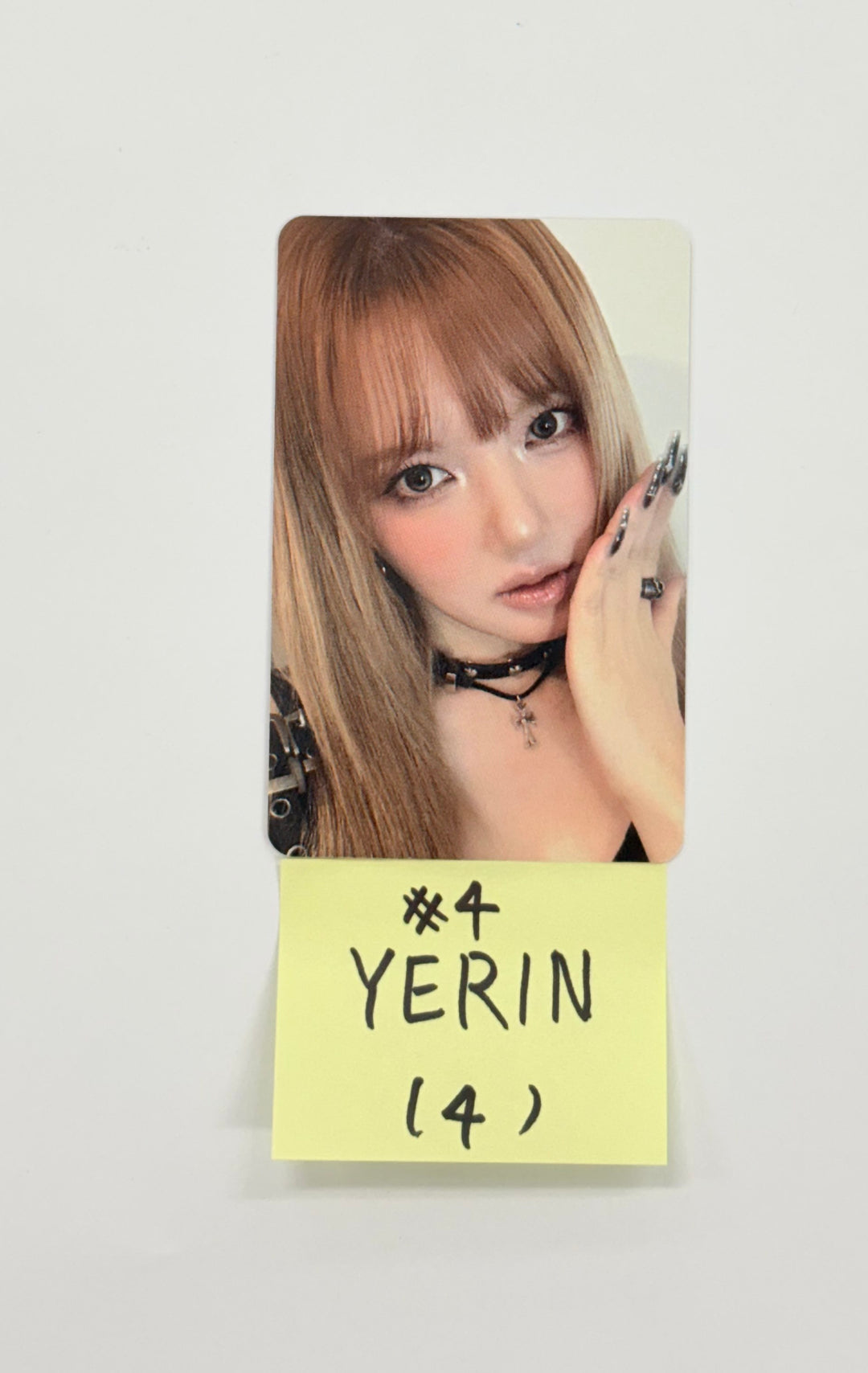 Yerin (of Gfriend) "Awake" - Official Photocard (Platform ver.) [25.9.25]