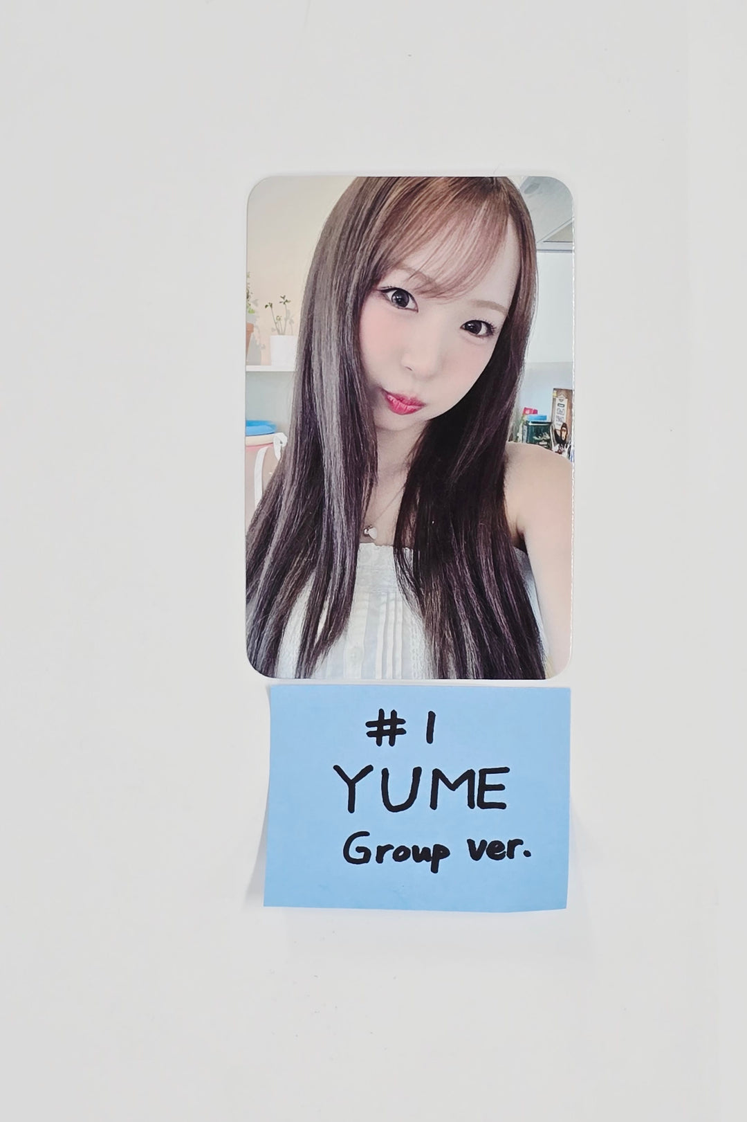 LOVEONE "LOVE HIGH" - Official Photocard (Group ver.) [25.9.30]