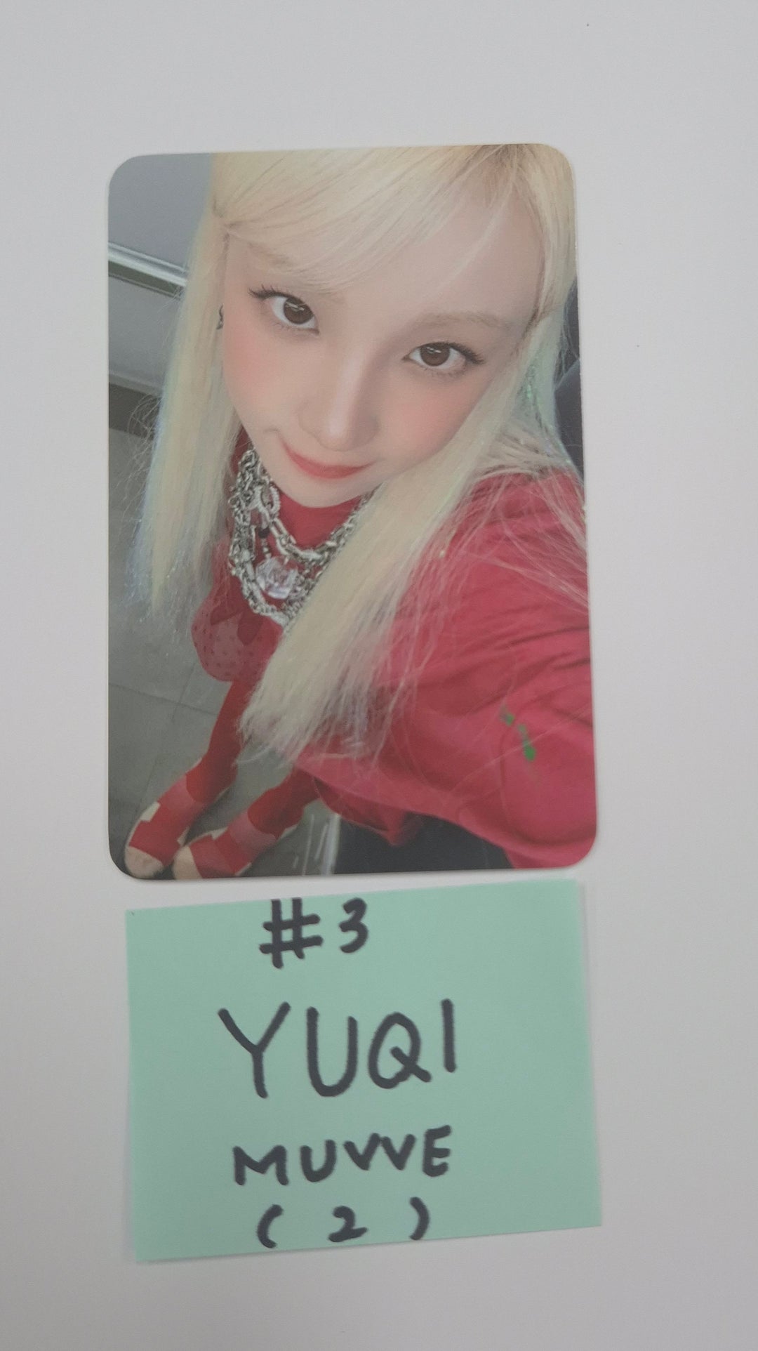 YUQI (of I-dle) "Motivation" - Muvve  Pre-Order Benefit Photocard [25.10.01]