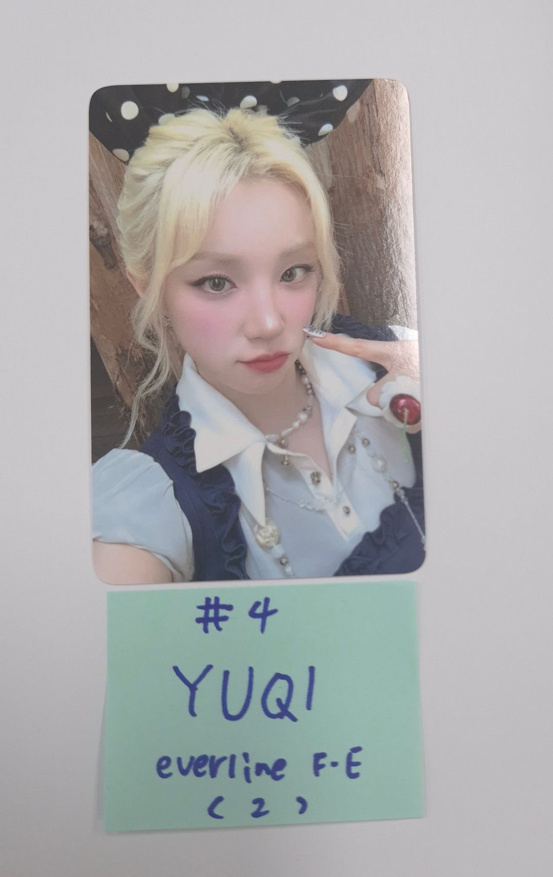 YUQI (of I-dle) "Motivation" - Everline Fansign Event Photocard [25.10.01]