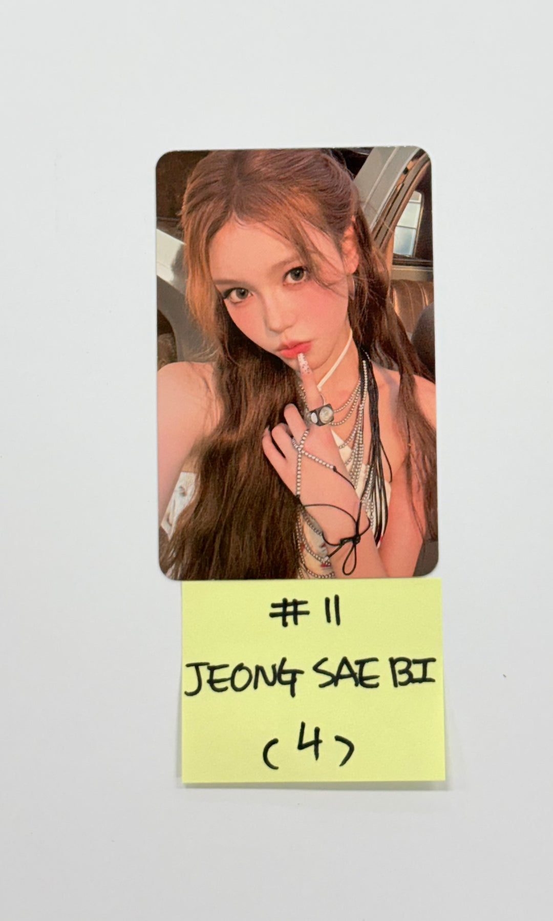 IZNA "Not Just Pretty" - Official Photocard, mood frame set (6ea), ticket set (6ea) (PHOTOBOOK Ver.) [25.10.01]