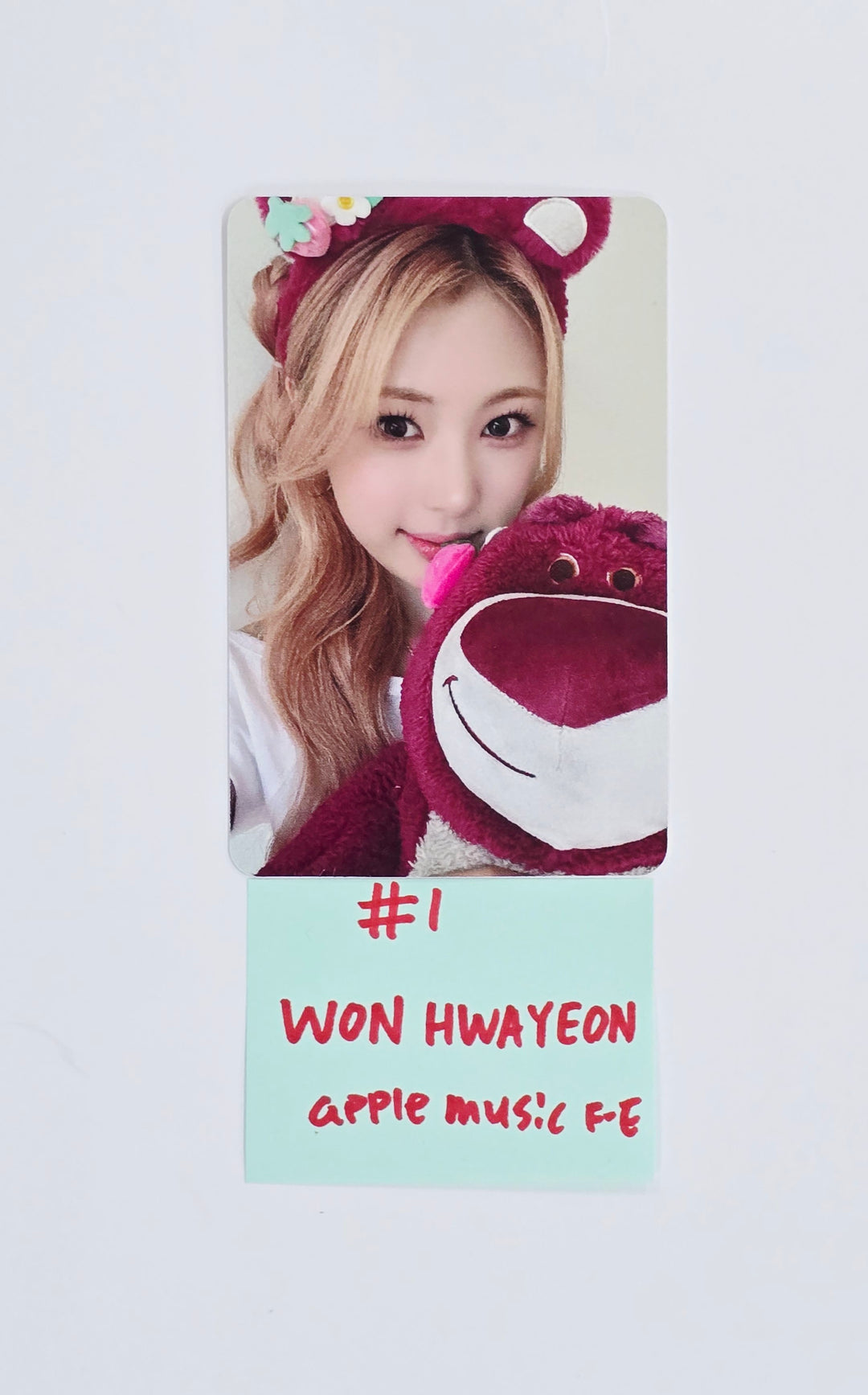 IFEYE "SWEET TANG" - Apple Music Fansign Event Photocard R2 [25.10.01]