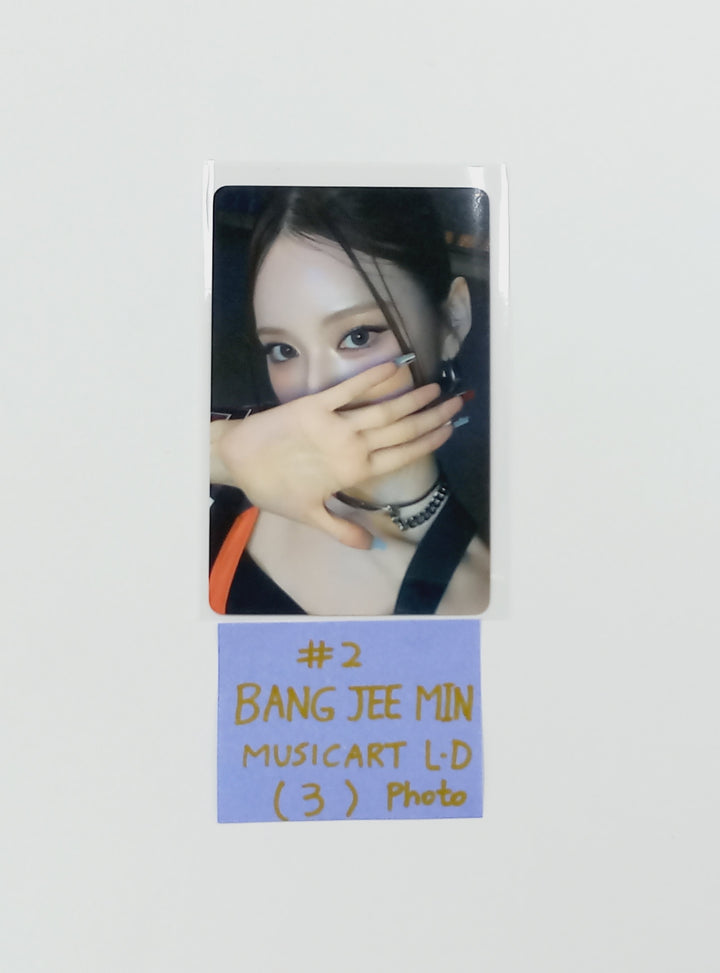IZNA "Not Just Pretty" - Music Art Lucky Draw Event Photocard, Polaroid type Photocard [25.10.01]