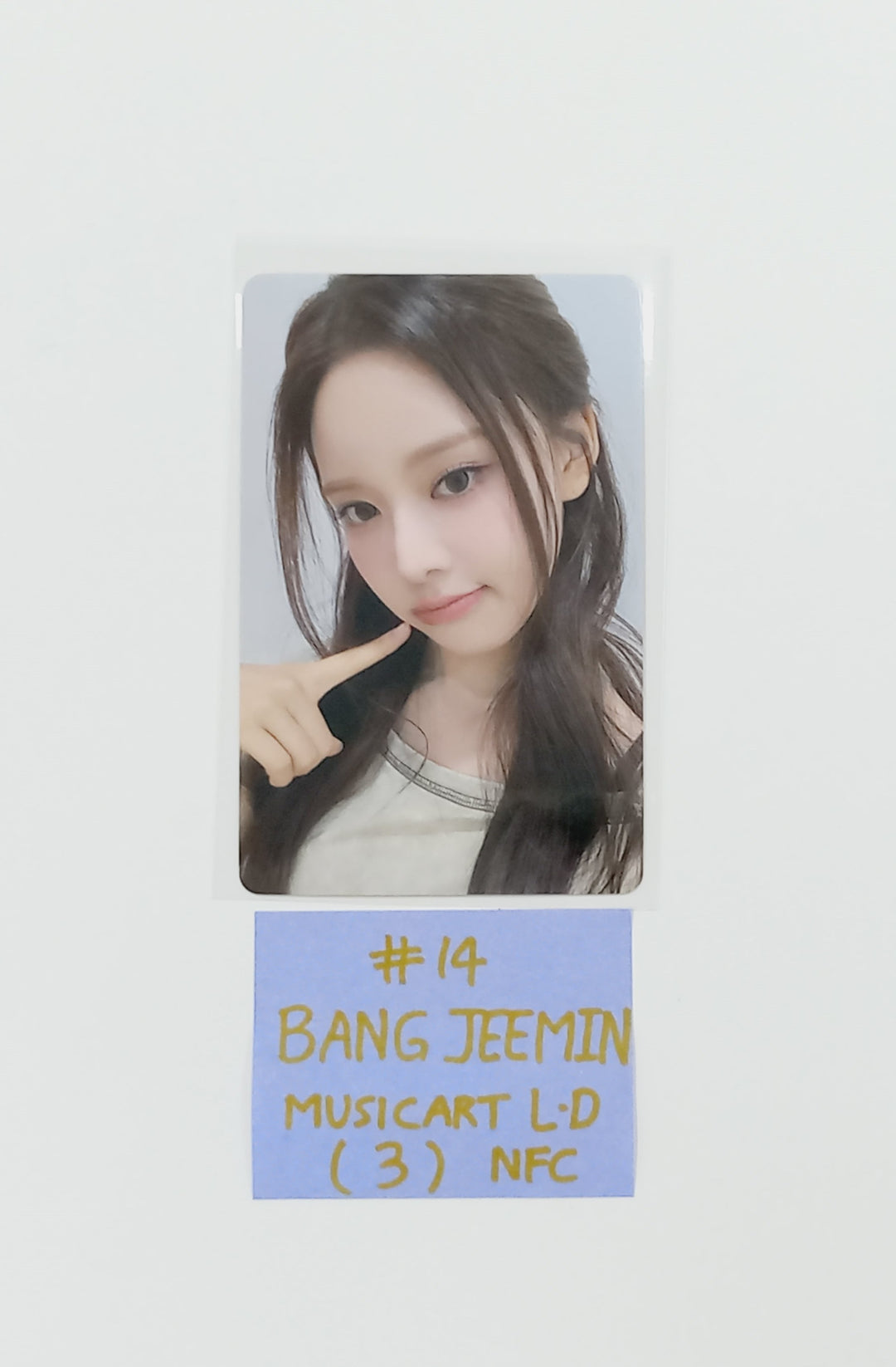 IZNA "Not Just Pretty" - Music Art Lucky Draw Event Photocard, Polaroid type Photocard [25.10.01]
