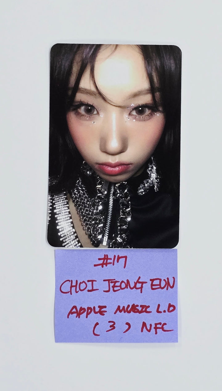 IZNA "Not Just Pretty" - Apple Music Lucky Draw Event Photocard, Polaroid type Photocard [25.10.01]