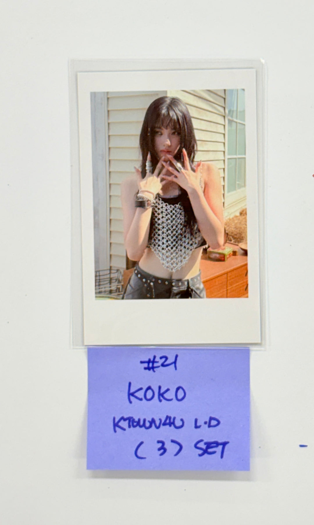 IZNA "Not Just Pretty" - Ktown4U Lucky Draw Event Photocard, Polaroid type Photocard [25.10.01]