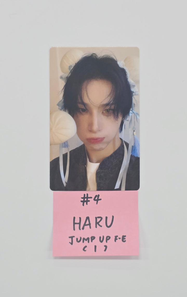 XLOV "I ONE" - Jump UP Fansign Event Photocard R4 [25.10.02]