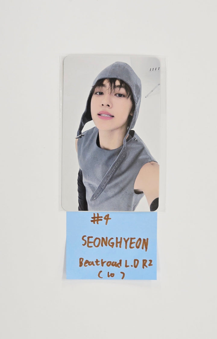 CORTIS 1st EP album "Color Outside The Line" - Beatroad Lucky Draw Event Photocard R2 [25.10.10]