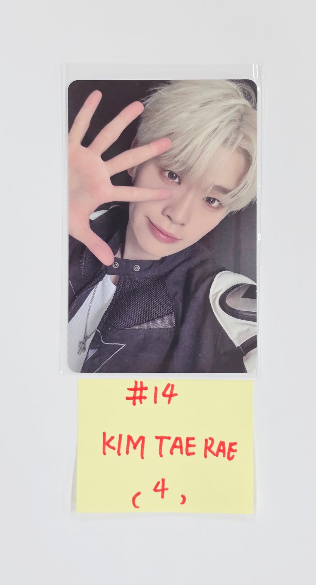 ZEROBASEONE(ZB1) - 2025 ZEROBASEONE World Tour "HERE & NOW" in Seoul Trading Photocard ver.1 [25.10.10]