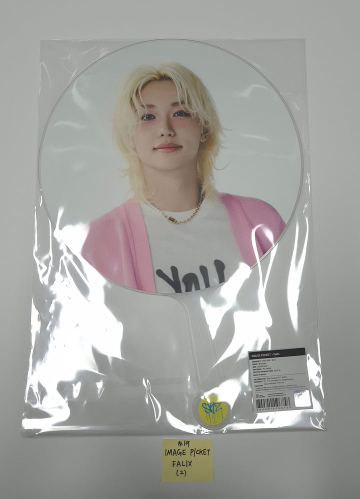 Stray Kids - Stray Kids World Tour "dominATE : celebrATE" POP-UP STORE Official MD (1) [25.10.13]