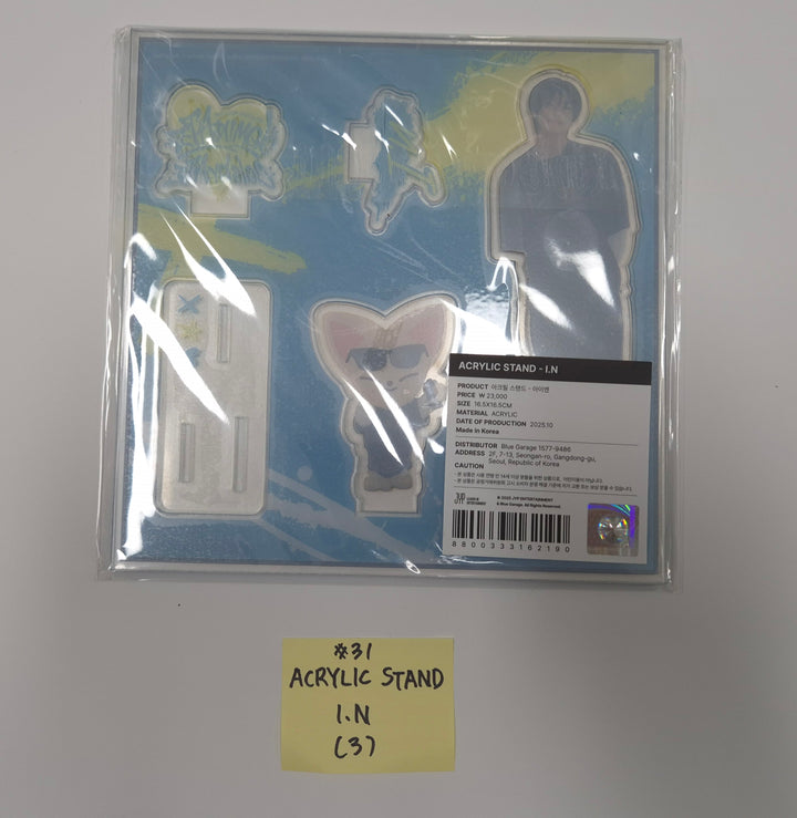 Stray Kids - Stray Kids World Tour "dominATE : celebrATE" POP-UP STORE Official MD (1) [25.10.13]