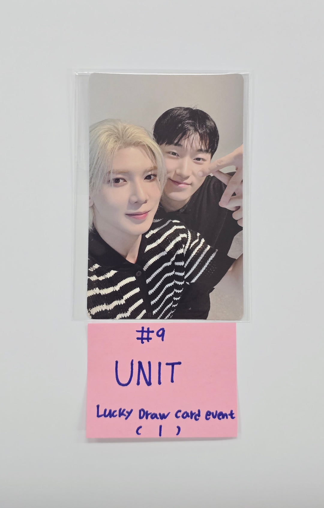 ATEEZ - ATEEZ "8ROOM" POP-UP STORE Lucky Draw Card Event Photocard, polaroid type Photocard, Keyring [25.10.14]