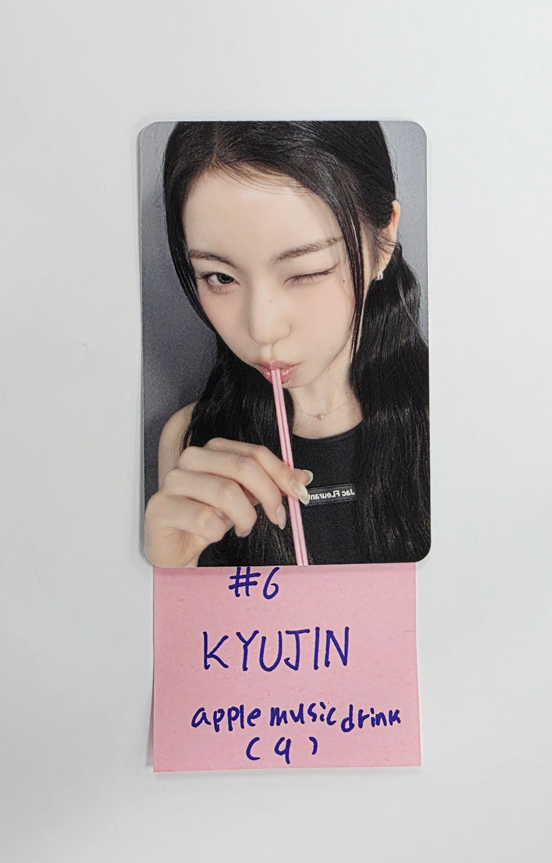 NMIXX "Blue Valentine" - Apple Music Drink Event Photocard [25.10.14]