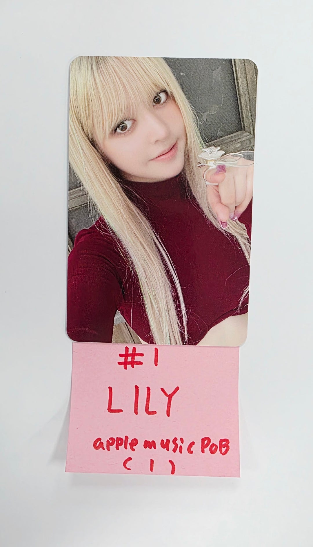 NMIXX "Blue Valentine" - Apple Music Pre-Order Benefit Event Photocard [25.10.14]
