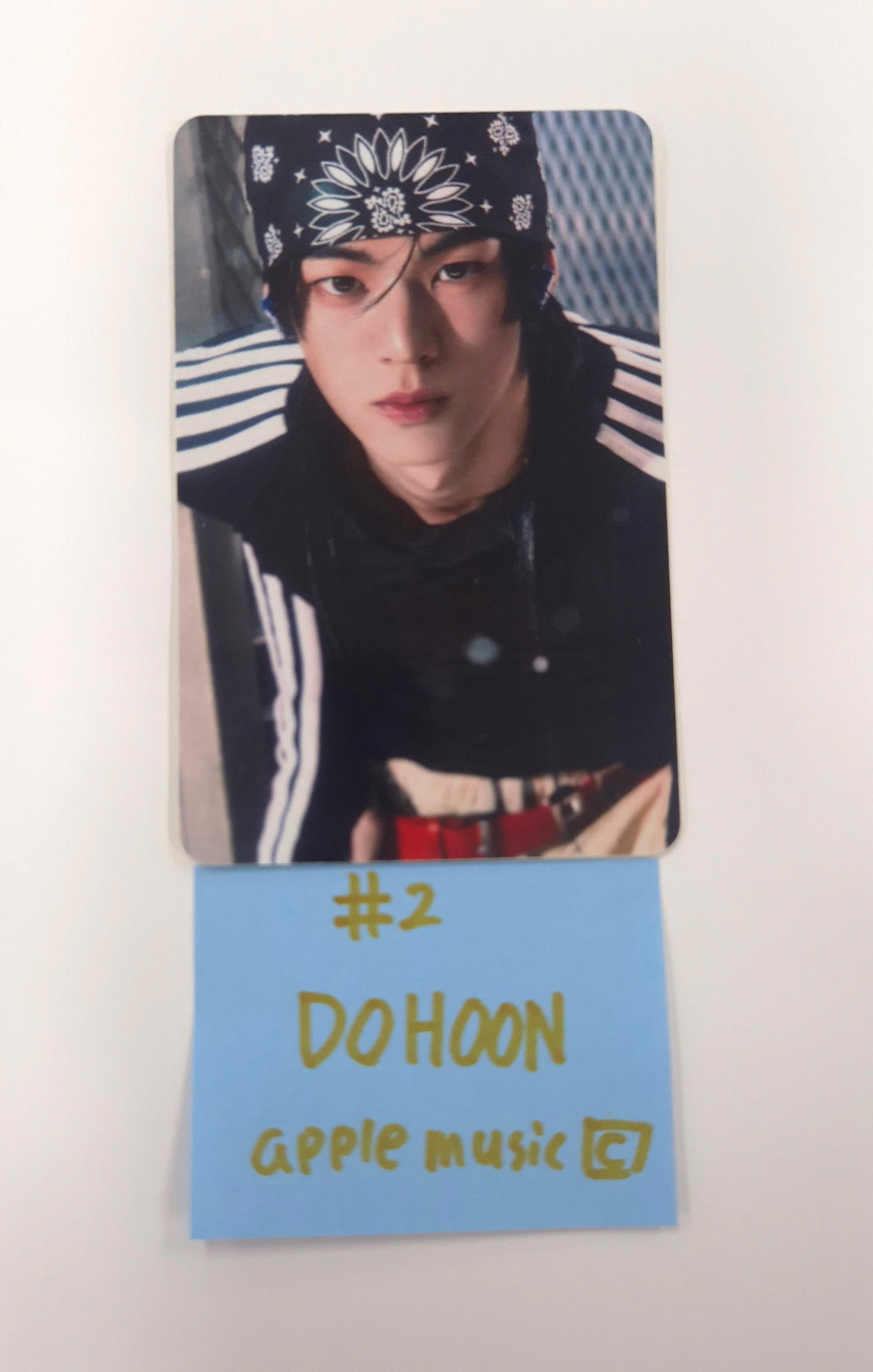 TWS "Play Hard" - Apple Music Pre-Order Benefit Photocard (COMPACT Ver.) [25.10.15]