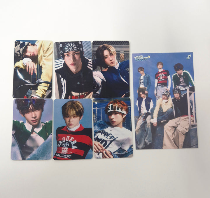 TWS "Play Hard" - Apple Music Pre-Order Benefit Photocard (COMPACT Ver.) [25.10.15]