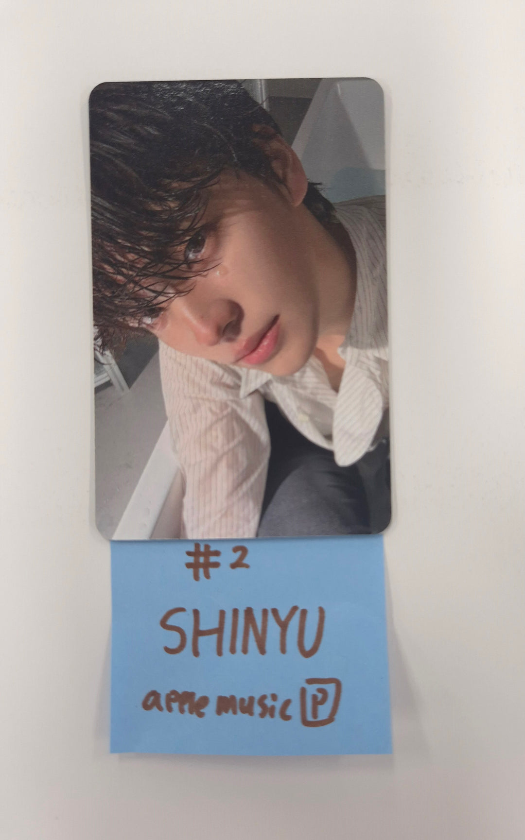 TWS "Play Hard" - Apple Music Pre-Order Benefit Photocard [25.10.15]