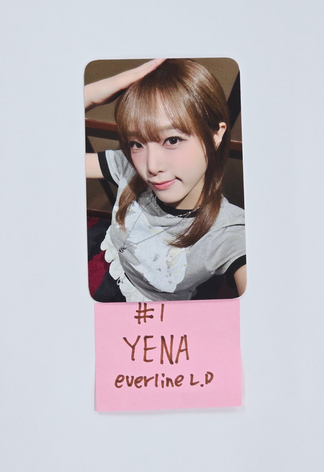 YENA "Blooming Wings" - Everline Lucky Draw Event Photocard [25.10.17]