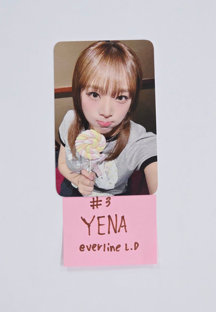 YENA "Blooming Wings" - Everline Lucky Draw Event Photocard [25.10.17]