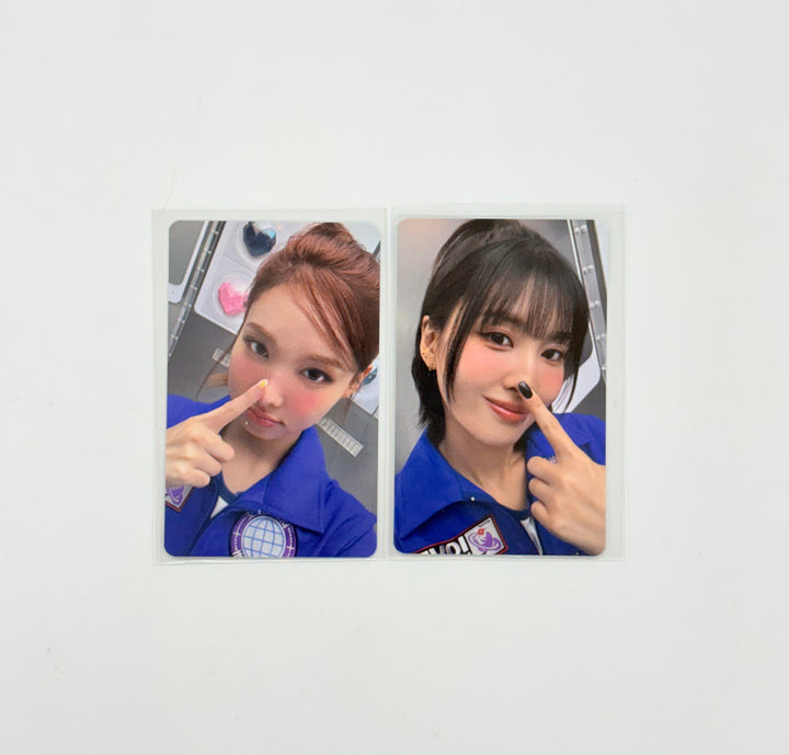 TWICE - 2025 TWICE FANMEETING "10VE UNIVERSE" POP-UP STORE Welcome Gift Photocard [25.10.17]
