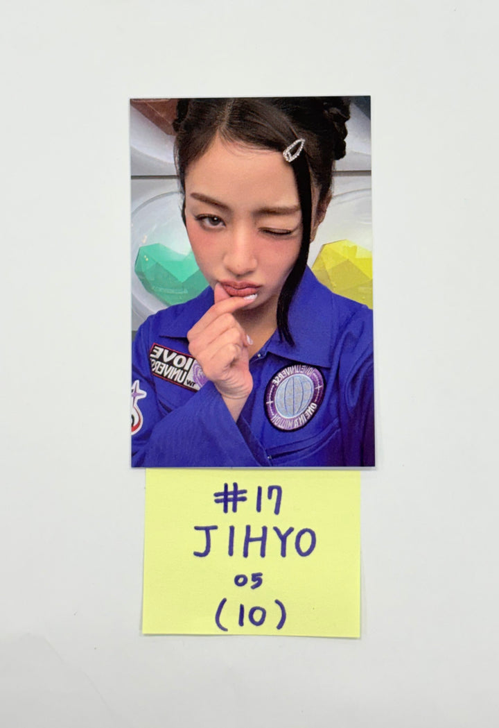 TWICE - 2025 TWICE FANMEETING "10VE UNIVERSE" POP-UP STORE Trading Photocard (1) [25.10.17]