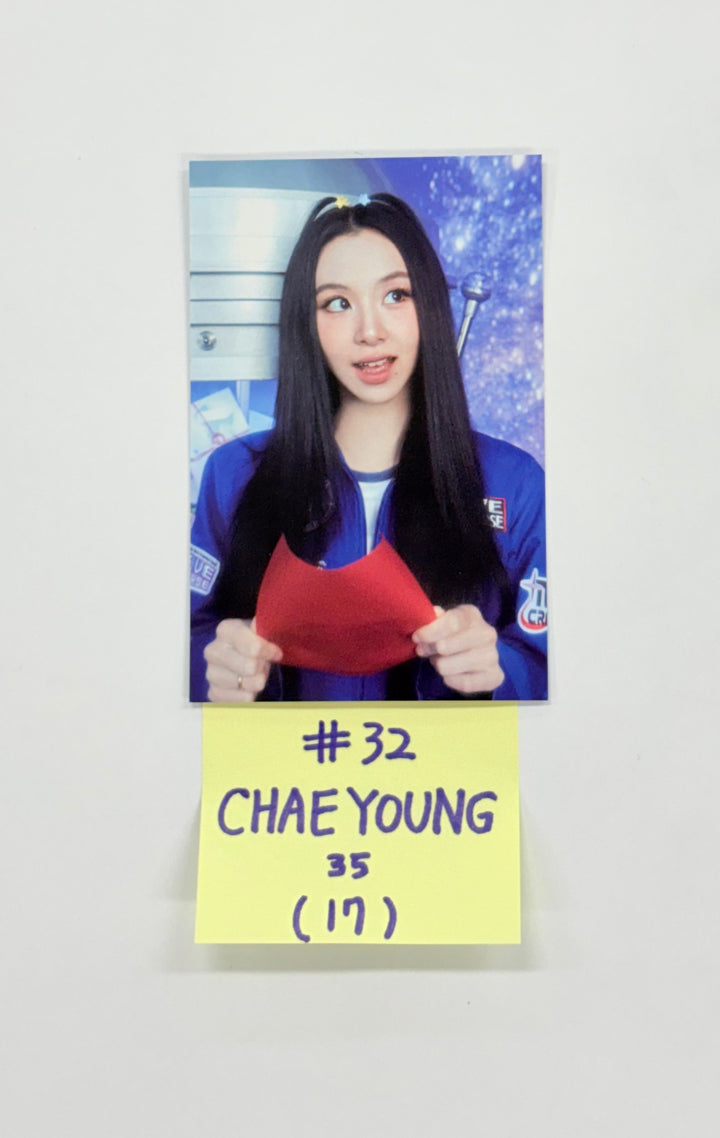 TWICE - 2025 TWICE FANMEETING "10VE UNIVERSE" POP-UP STORE Trading Photocard (2) [25.10.17]