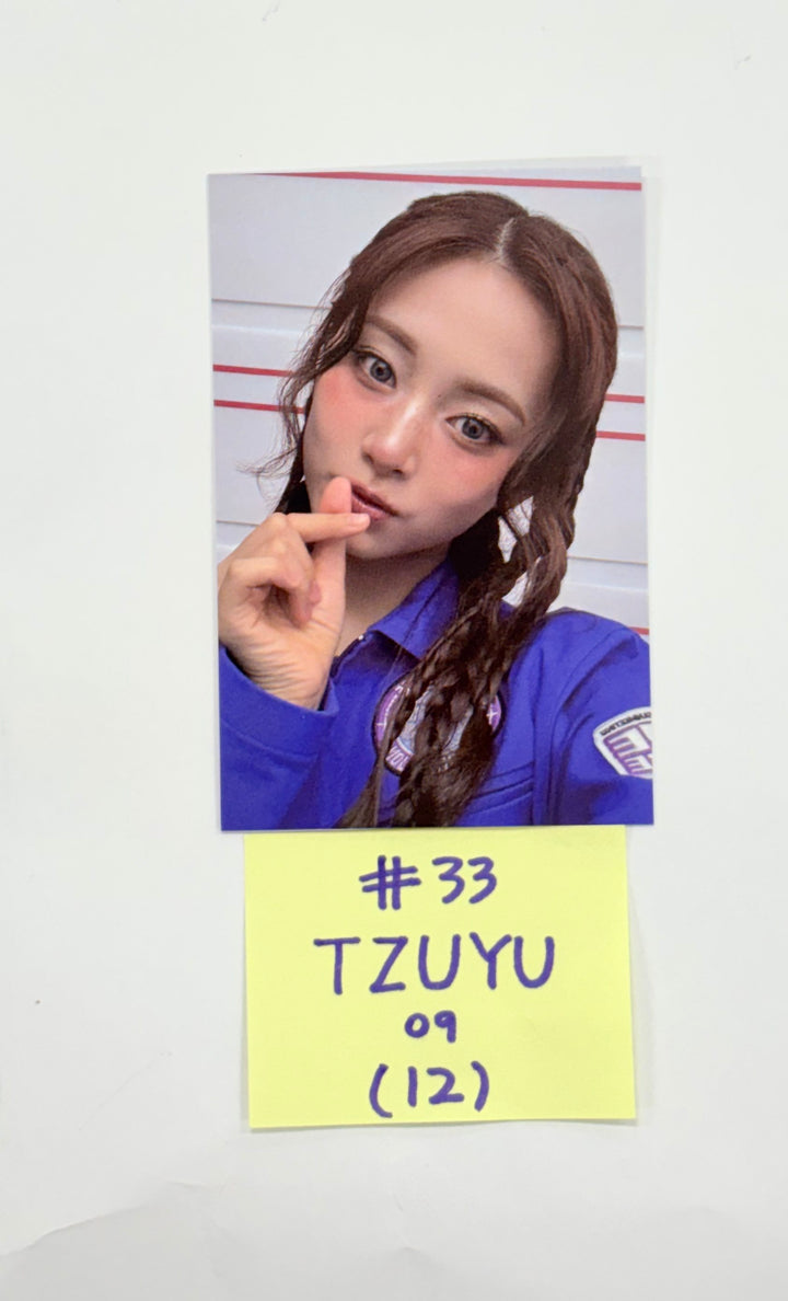TWICE - 2025 TWICE FANMEETING "10VE UNIVERSE" POP-UP STORE Trading Photocard (2) [25.10.17]