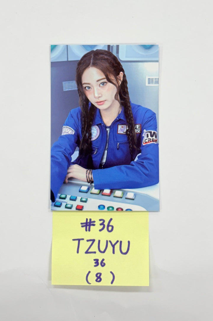 TWICE - 2025 TWICE FANMEETING "10VE UNIVERSE" POP-UP STORE Trading Photocard (2) [25.10.17]