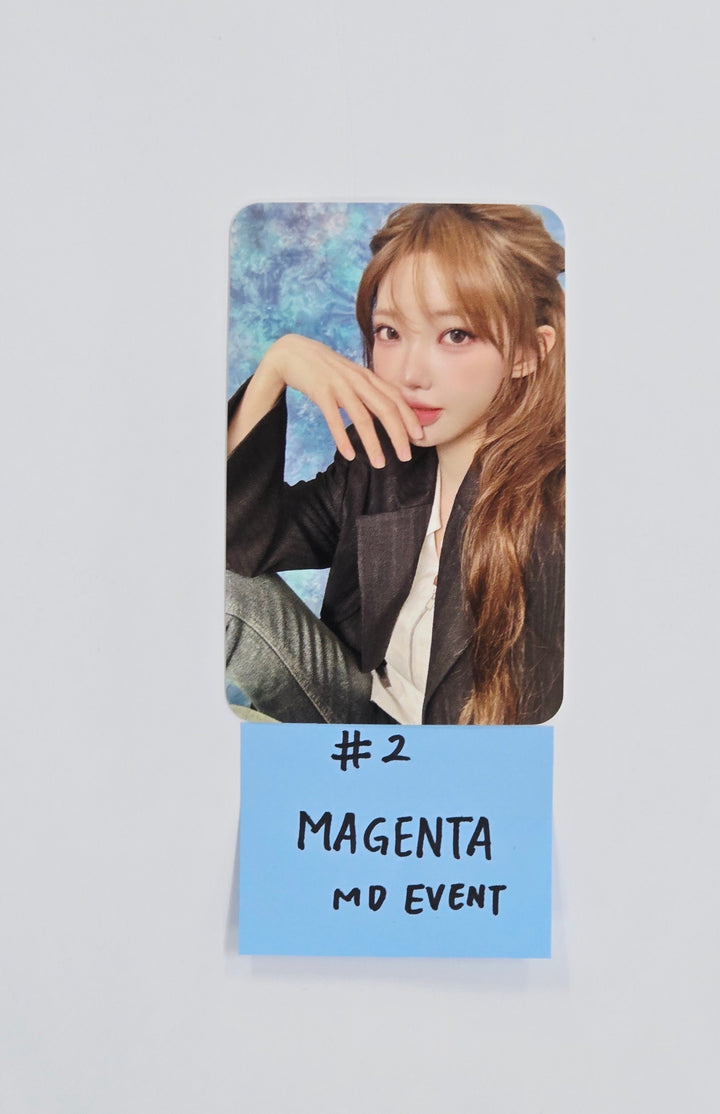 QWER - “Born 2 Rock” QWER 2nd Anniversary Pop-up Store MD Event Photocard (1) [25.10.20]