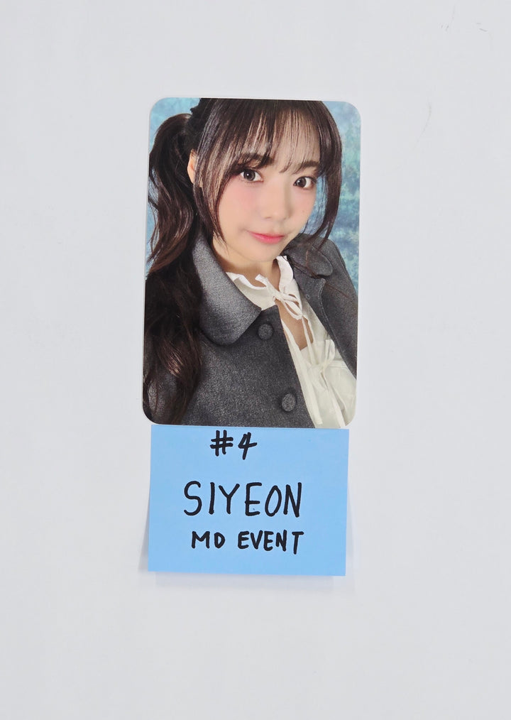 QWER - “Born 2 Rock” QWER 2nd Anniversary Pop-up Store MD Event Photocard (1) [25.10.20]