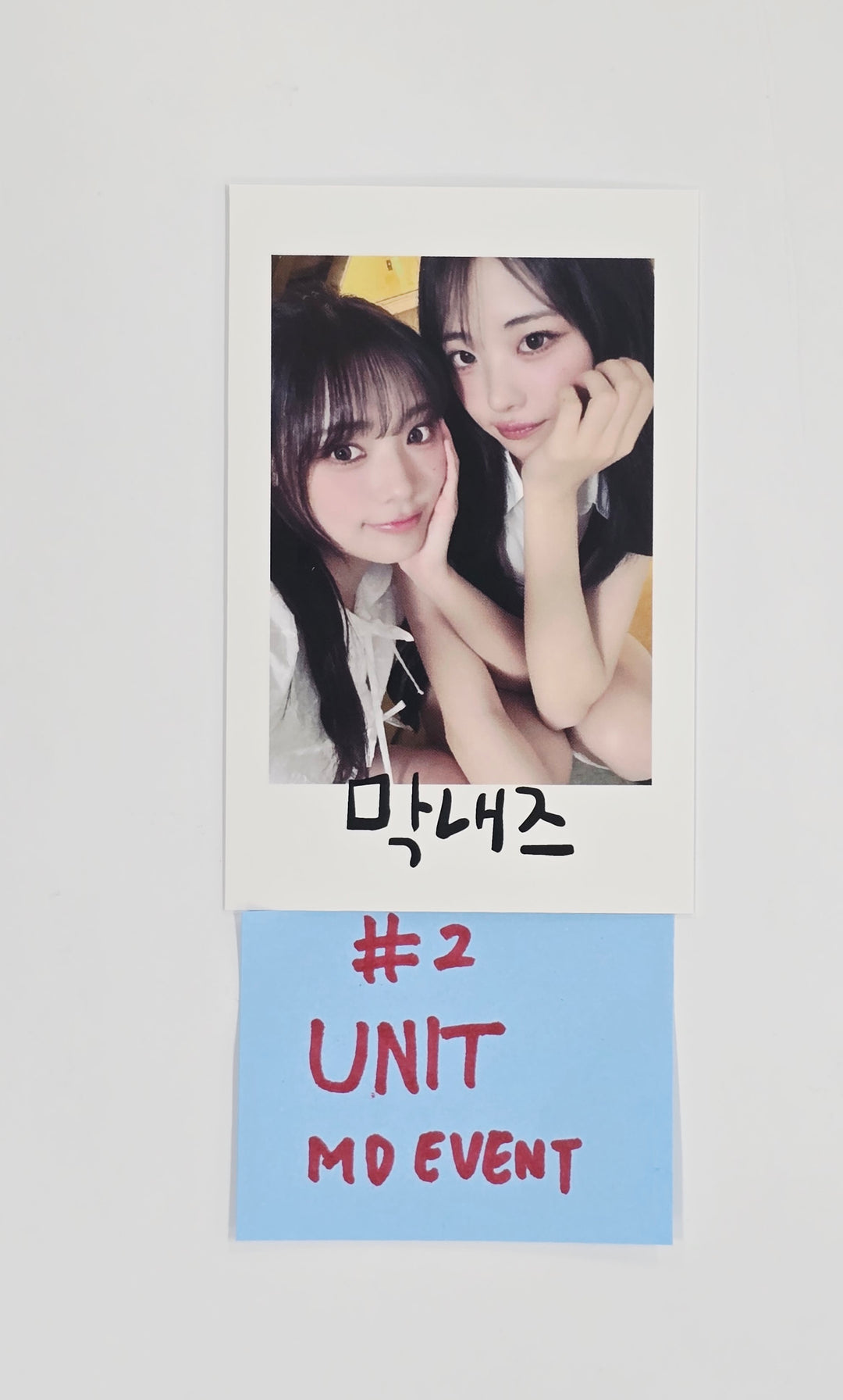 QWER - “Born 2 Rock” QWER 2nd Anniversary Pop-up Store MD Event Polaroid type Unit Photocard (2) [25.10.20]