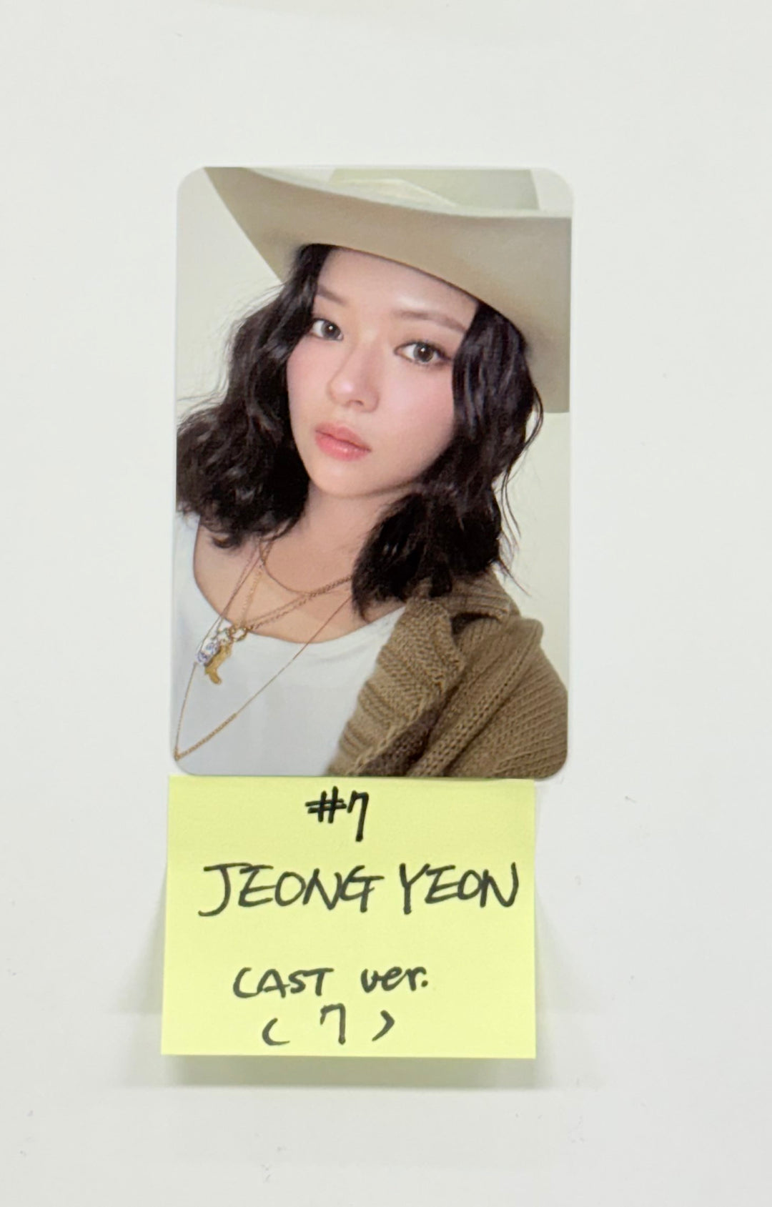 TWICE "TEN: The Story Goes On" - Official Photocard, Seal Sticker (Cast Ver.) (1) [25.10.21]