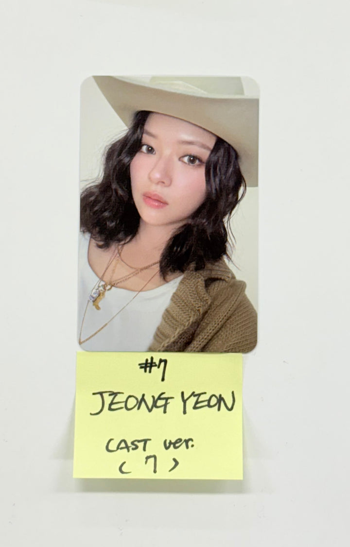 TWICE "TEN: The Story Goes On" - Official Photocard, Seal Sticker (Cast Ver.) (1) [25.10.21]