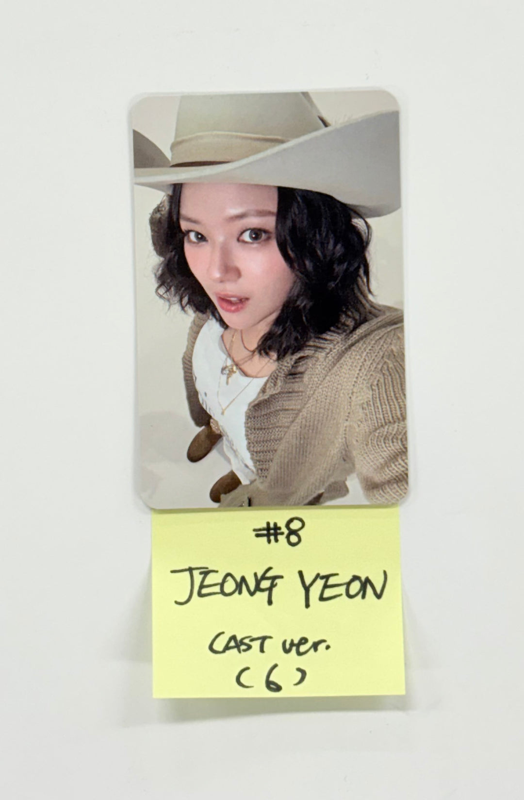 TWICE "TEN: The Story Goes On" - Official Photocard, Seal Sticker (Cast Ver.) (1) [25.10.21]