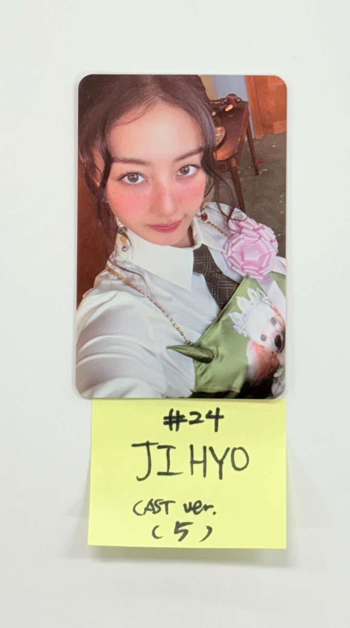 TWICE "TEN: The Story Goes On" - Official Photocard, Seal Sticker (Cast Ver.) (1) [25.10.21]