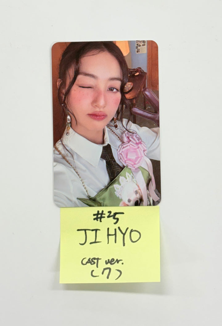 TWICE "TEN: The Story Goes On" - Official Photocard, Seal Sticker (Cast Ver.) (1) [25.10.21]
