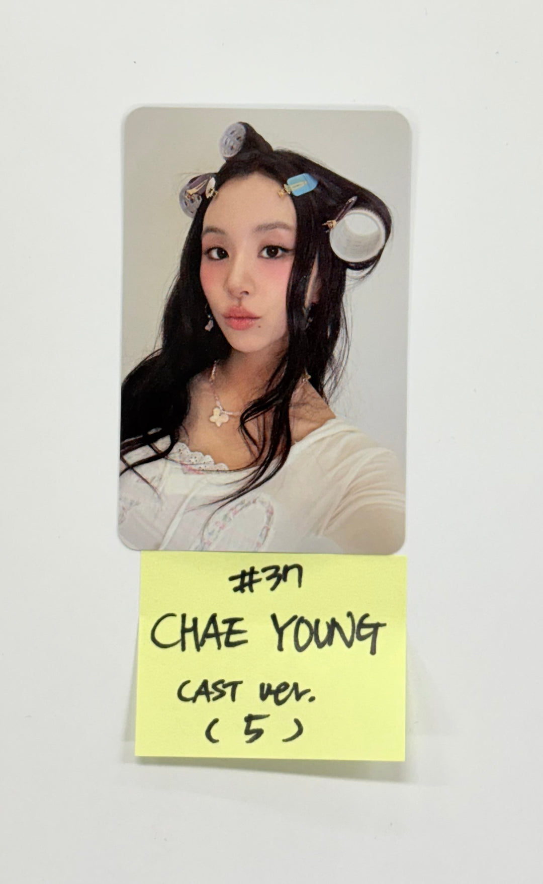 TWICE "TEN: The Story Goes On" - Official Photocard, Seal Sticker (Cast Ver.) (2) [25.10.21]