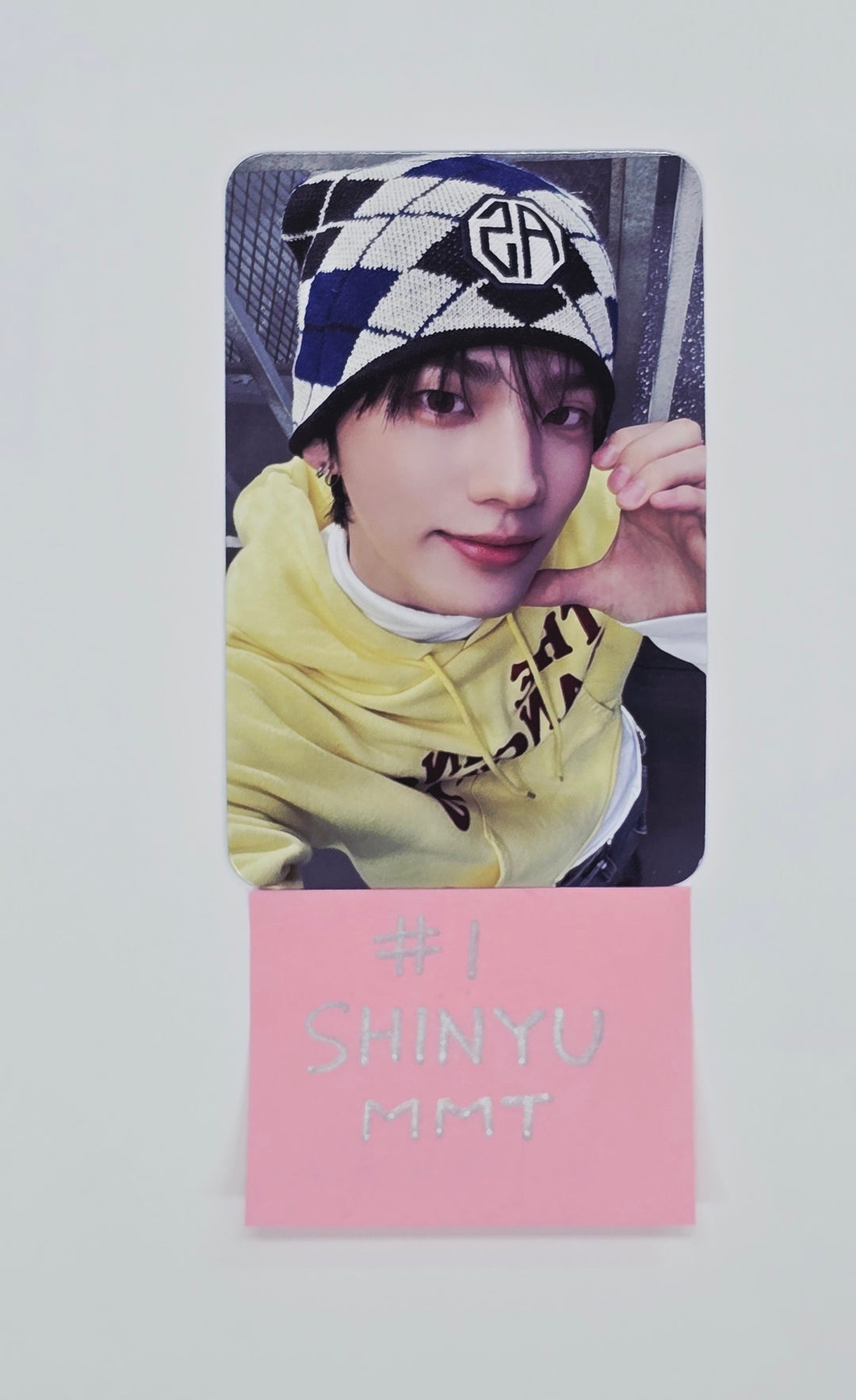 TWS "Play Hard" - MMT Pre-Order Benefit Hologram Photocard [25.10.22]